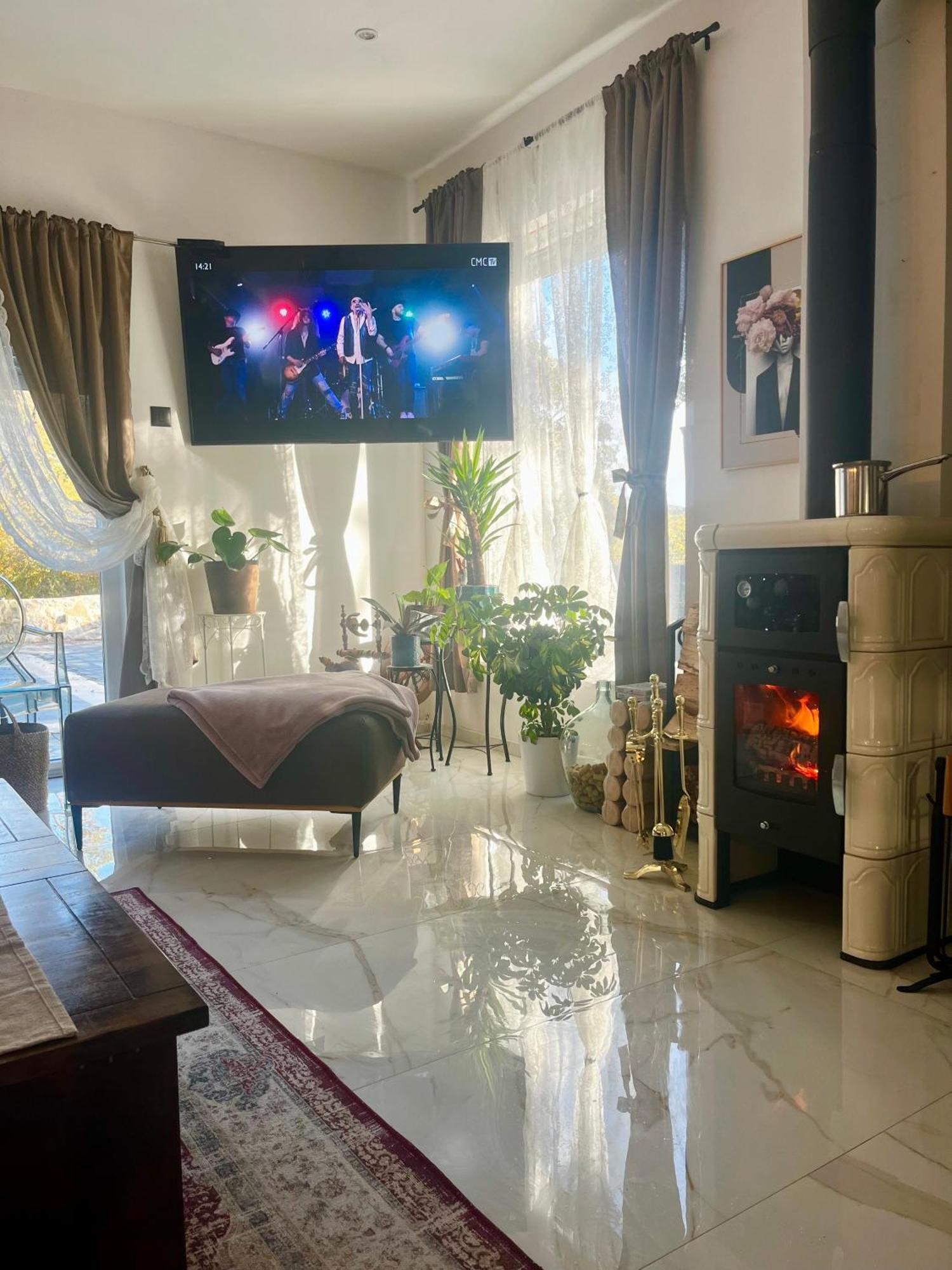 Luxury Villa Andrea Vrzika In Forest Near The Sea Zagvozd Zewnętrze zdjęcie