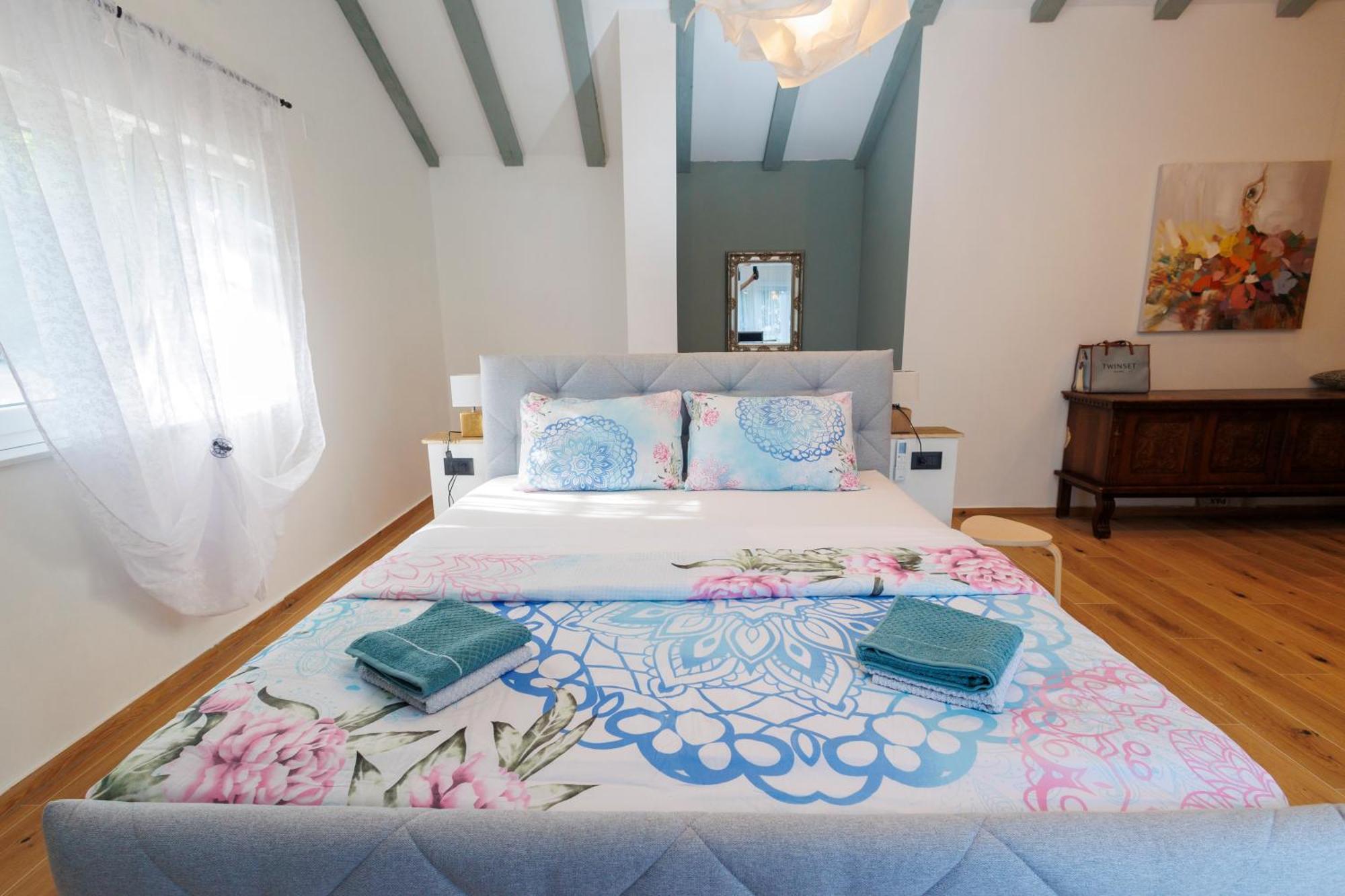 Luxury Villa Andrea Vrzika In Forest Near The Sea Zagvozd Zewnętrze zdjęcie