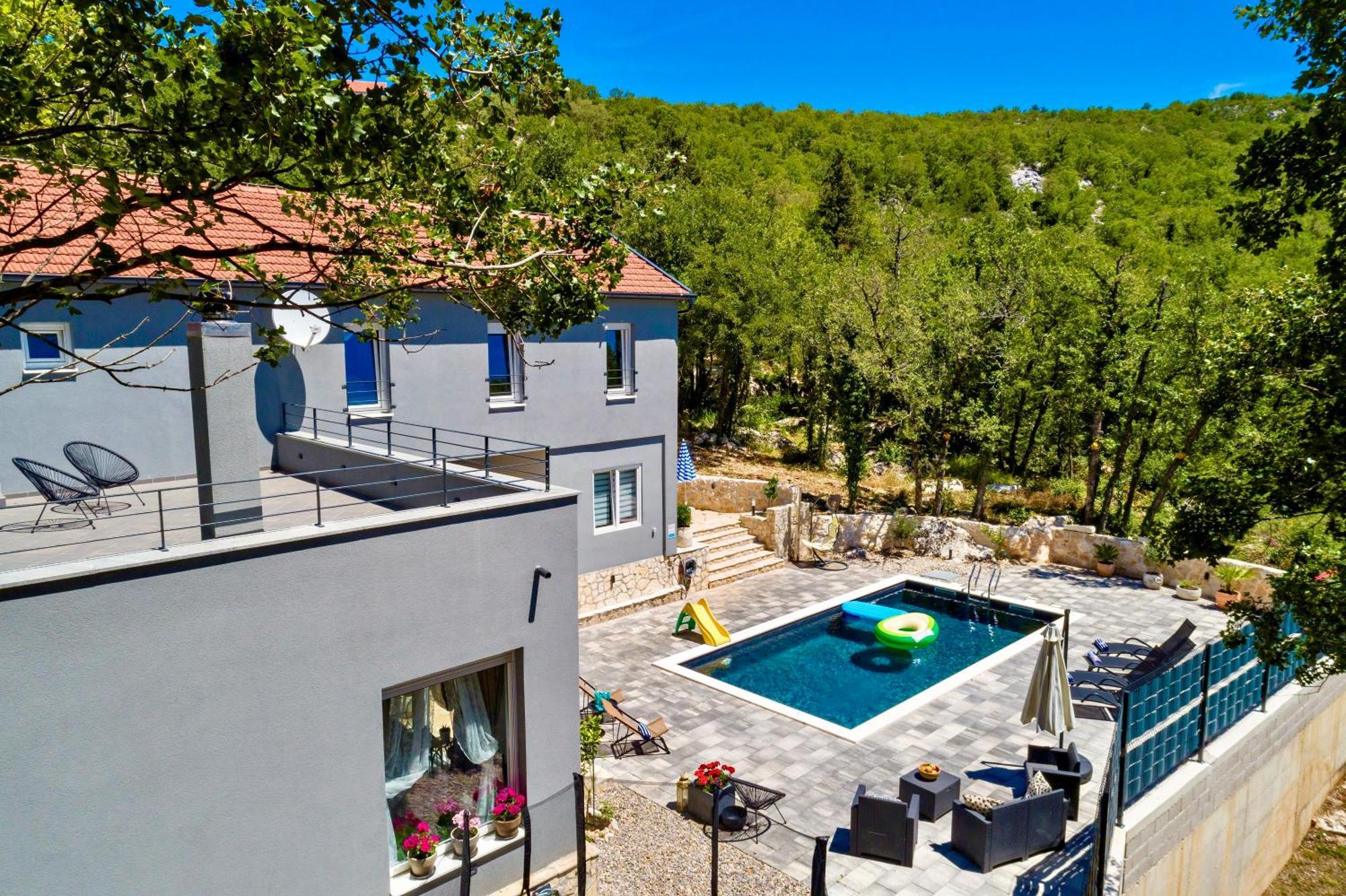 Luxury Villa Andrea Vrzika In Forest Near The Sea Zagvozd Zewnętrze zdjęcie