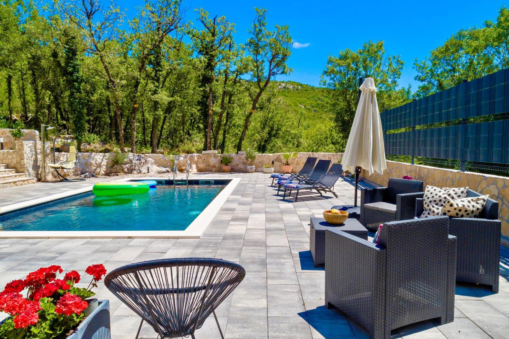 Luxury Villa Andrea Vrzika In Forest Near The Sea Zagvozd Zewnętrze zdjęcie